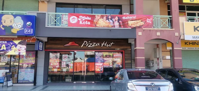 Pizza Hut Restaurant Putatan Sabah