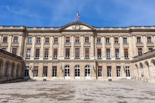 Hôtel de ville