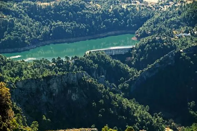 Embalse del Aguascebas