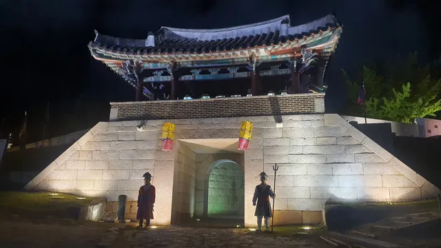 Dongnaeeupseong Fortress North Gate