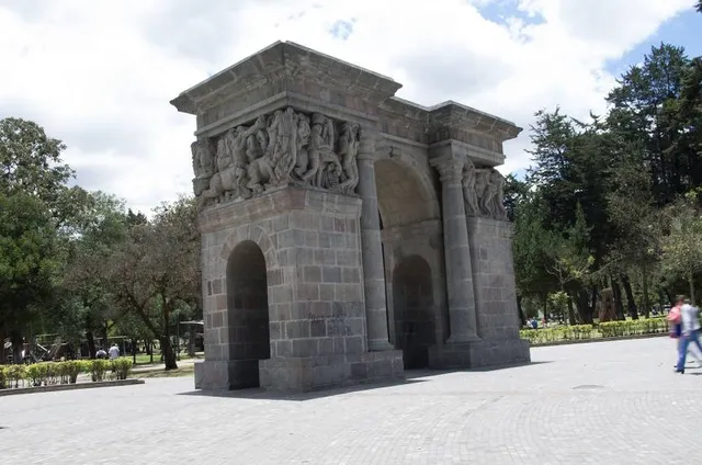 El Arco de la Circasiana