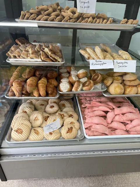 Francisca’s Dominican Cake