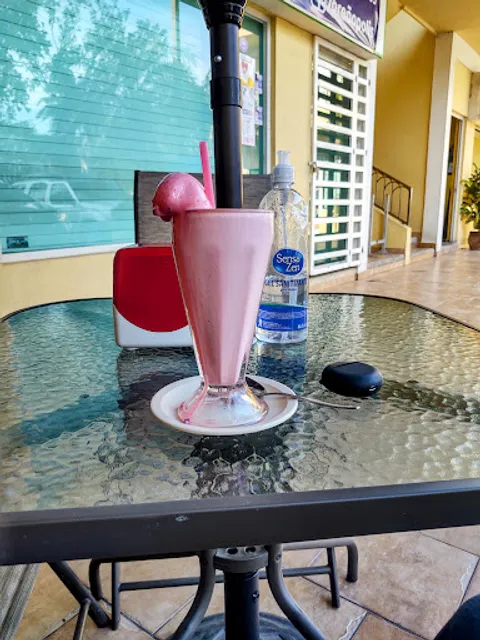 Neveria "La Minerva Suc Pirámide"