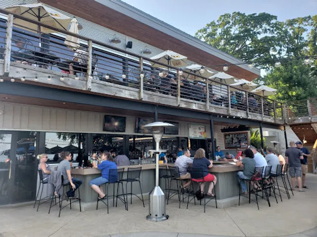 TJ's Harbor Restaurant