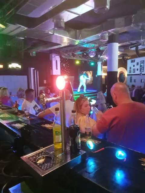 Legends Bar