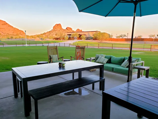 Lou's Bar & Grill At Papago Golf Course