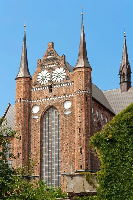 St.-Georgen-Kirche mit Aussichtsplattform