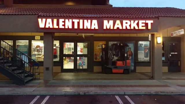 La Valentina Market
