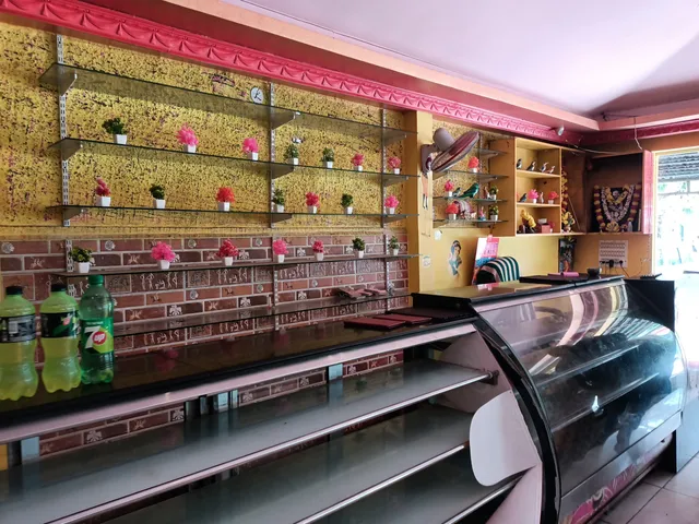 Coorg Hutpot Family Restaurant veg & NonVeg