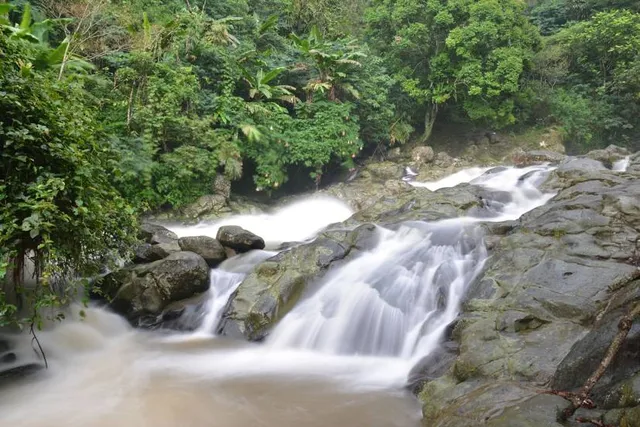 Air Terjun Curug Panjang