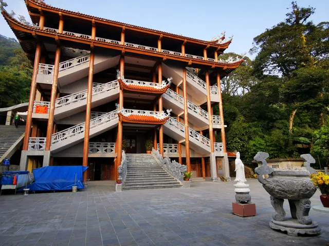 Lady Chua Thuong Ngan Temple