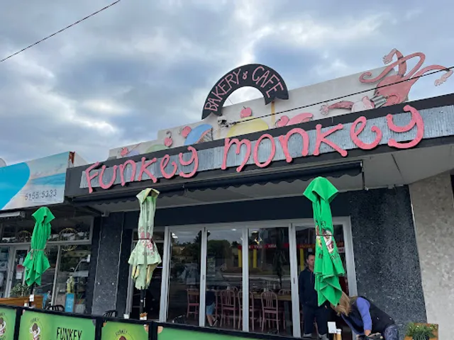 Funkey Monkey Cafe
