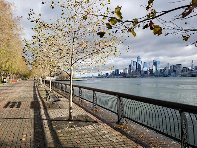Hudson River Waterfront Walkway