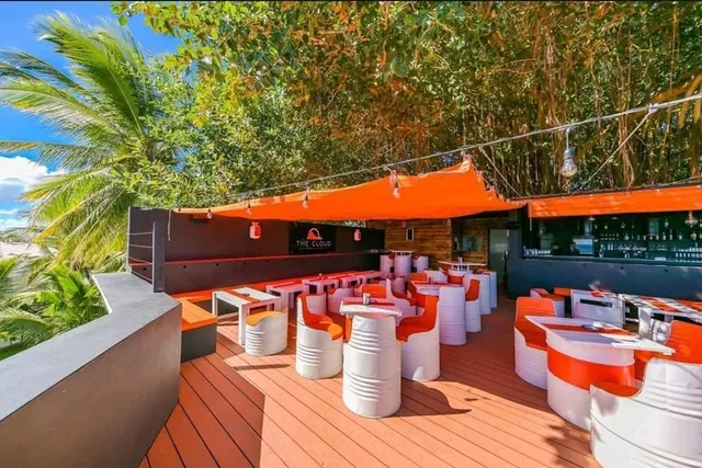 The Cloud - Rooftop & Lounge Bar