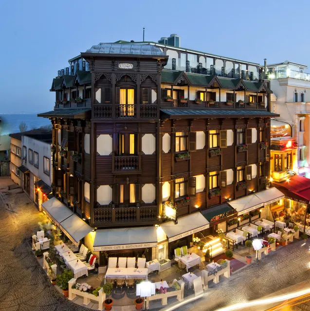 GLK PREMIER Acropol Suites