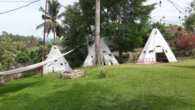 Taman Wisata Alam & Cottage Wira Garden