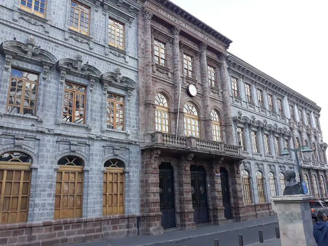 Museo Del Col Nac Bolivar