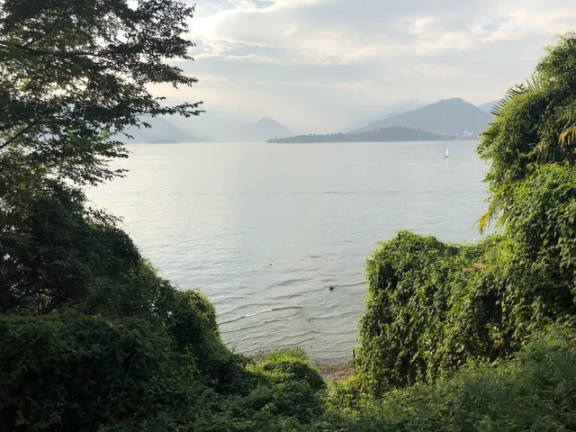 Spiaggia pubblica tra Fortino e Cerro