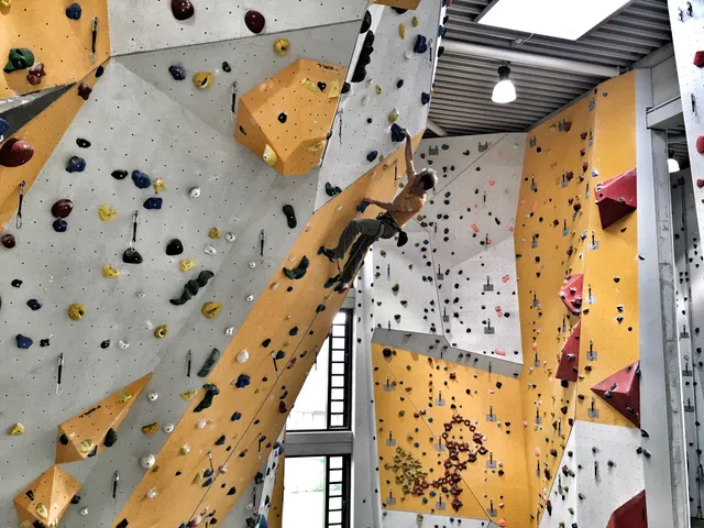 UNTERWEGS - DAV Kletterzentrum Bremen