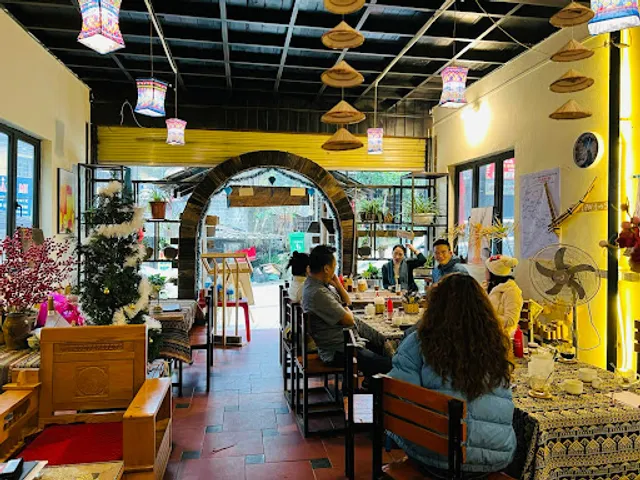 Thoc Restaurant and Vegetarian Options