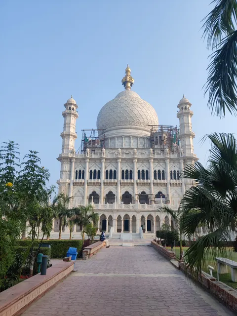 Samadh Soamiji Maharaj - Soami Bagh