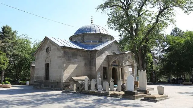 Sayyids Burhanettin Hz. Turbesi