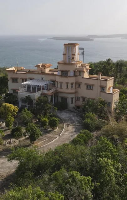 Castillo Mario Mercado