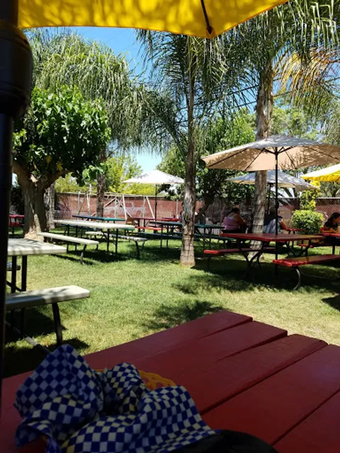 Los Arbolitos Farmersville