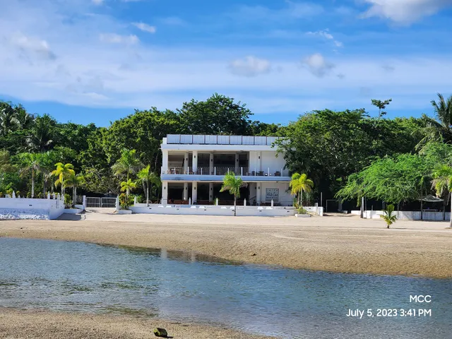 Laiya White Cove Beach Resort