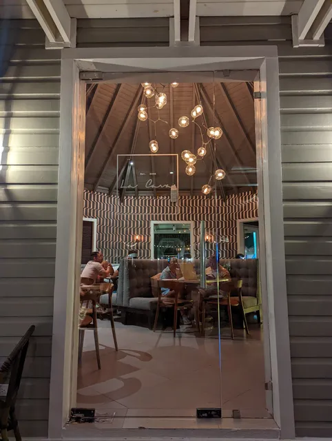 La Cava Kitchen and Bar