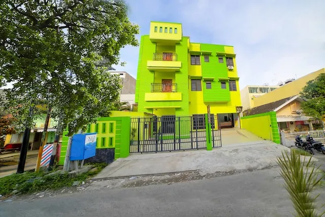 Sg Premium Guest House by Helocus