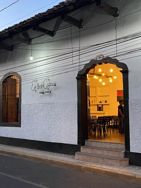 Entre Copas Food & Drinks