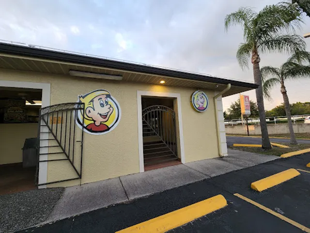 Hungry Howie's Pizza & Subs