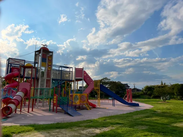 Shinyatsushiroekigamesan Park