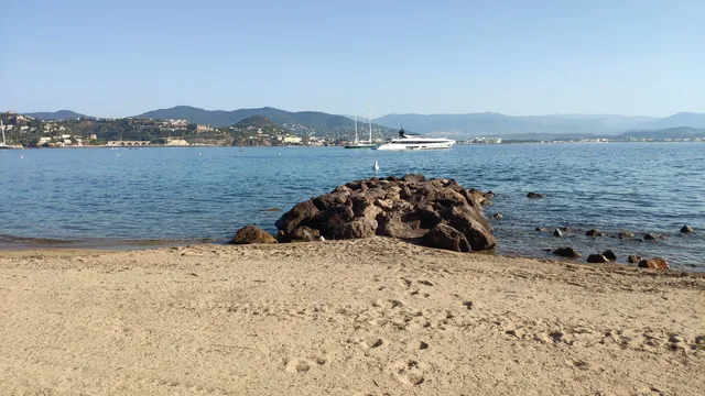 Plage de l'Aiguille (Publique)