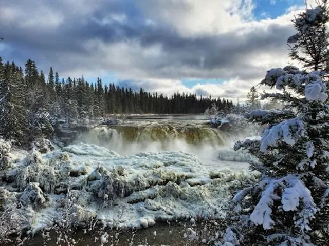Pisew Falls Provincial Park