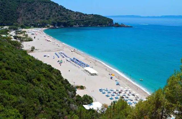 Karavostasi Beach