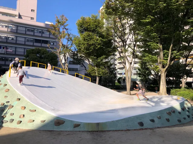 Higashi-Nakasange Park