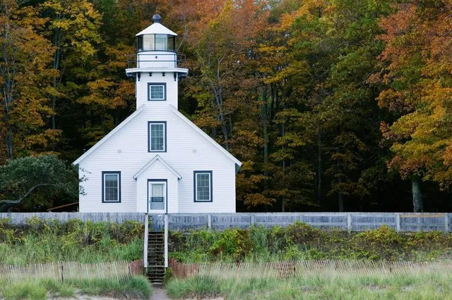 Mission Point Lighthouse Park