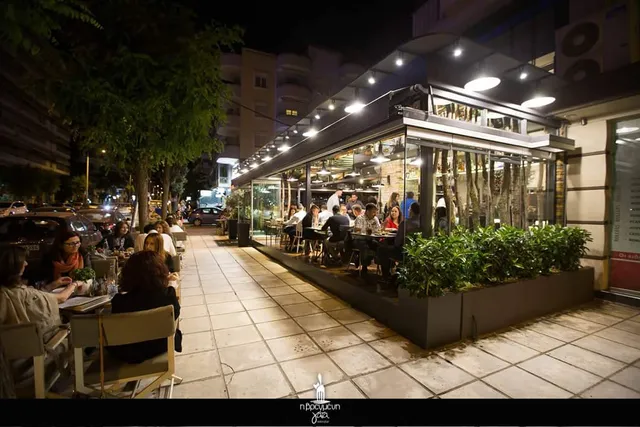 Βρεγμένη Γάτα