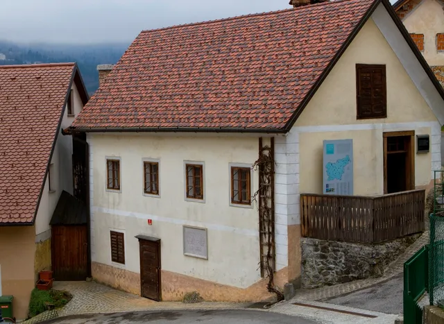 Cankarjeva spominska hiša