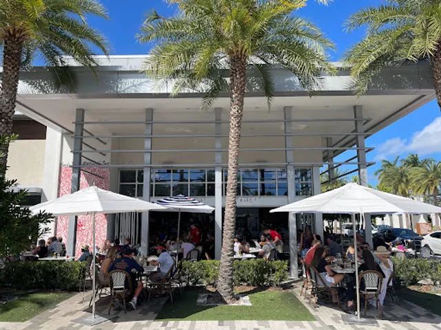 Lynora's Palm Beach Gardens