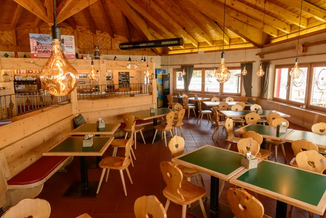 Restaurant Pizzeria Sportzentrum Innichen - Ristorante Pizzeria Centro Sportivo San Candido