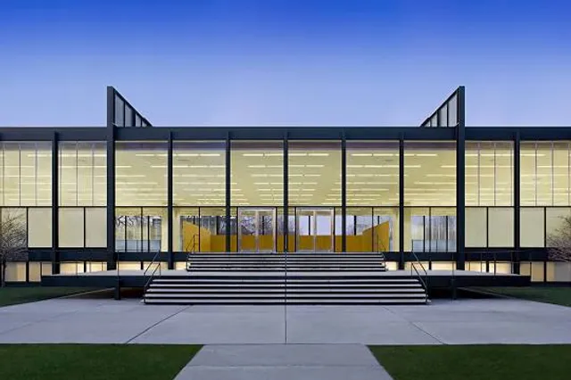 S.R. Crown Hall (IIT)