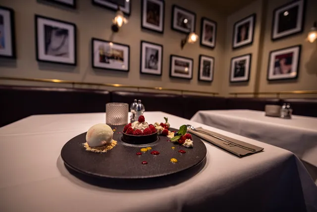 Leo's | Restaurant, Café & Wine-Bar