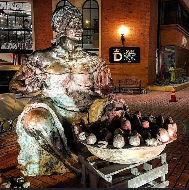 Monumento La Negra del Chontaduro