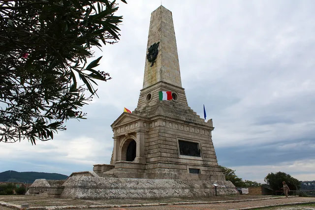 Monumento e Museo di Pianto Romano