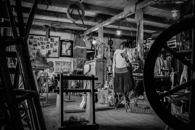 Dům pod Jasanem Tkalcovské muzeum a výtvarná dílna