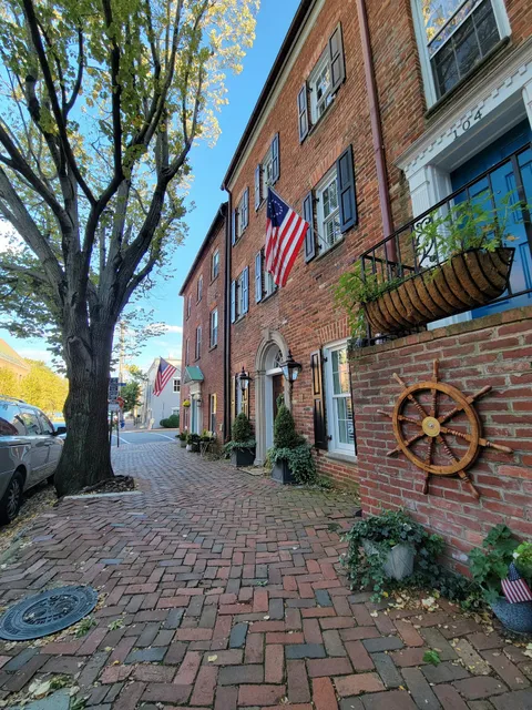 Captains Row Old Town Alexandria