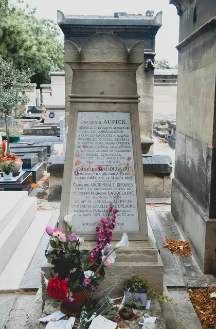 Tomb of Jim Morrison